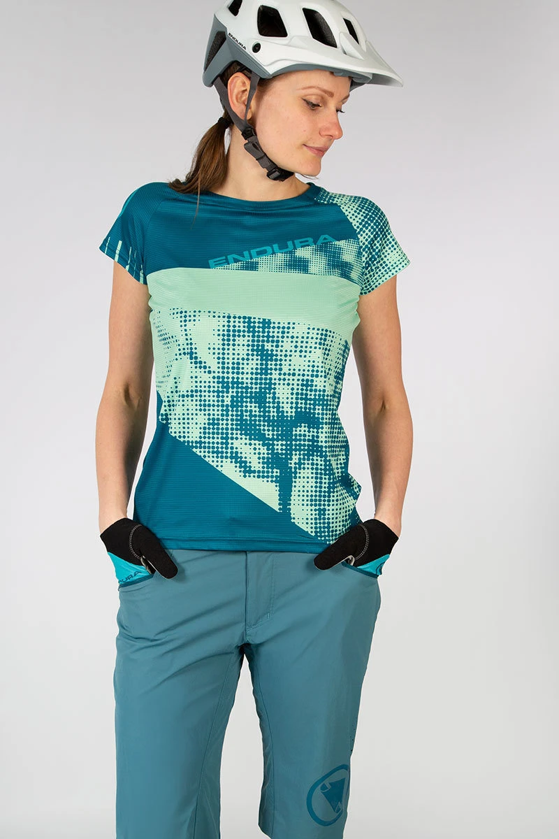 Endura Women's SingleTrack Lite Short 5 Endura Women's SingleTrack Lite Short - Image 3