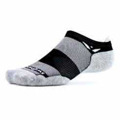 Swiftwick Maxus Zero Tab Socks
